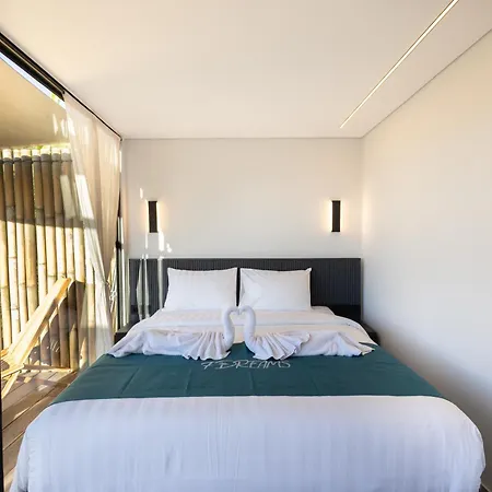 7 Dreams Glamping